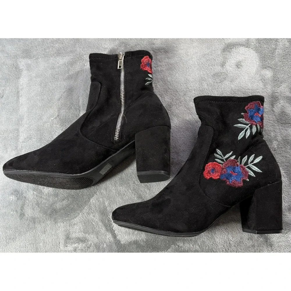 Rampage Boots Womens Size 8.5 M Black RAM-ITSIE Embroidered Floral Ankle Booties
